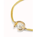 Pulsera UNOde50 Ser Diferente Hilo Amarillo, Baño Oro y Perla Shell PUL2505AMRORO0M