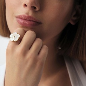 Anillo Ajustable Agatha Paris Tiare Flor Baño Oro y Nácar... 2