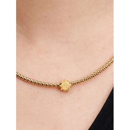 Charm Pandora Mini Sol Textura Baño Oro 764052C00