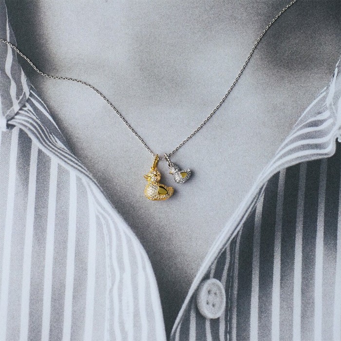 Colgante Agatha Paris Pato Pequeño Baño Rodio y...