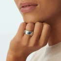 Anillo Agatha Paris Ancho Be Baño Plata y Cabujón Azul 02270055-088-56