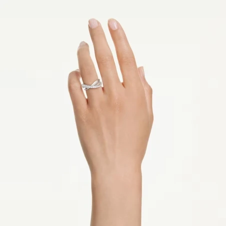 Anillo Swarovski Hiperbola Baño rodio y Cristales Blancos 5714952