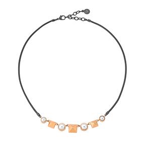 Gargantilla Majorica Mujer Cuero Negro, Acero Rosado y Perlas 15404.01.0.000.010.1