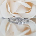 Anillo Le Carré Mujer Oro Blanco 18Kt y Diamantes GA131OB