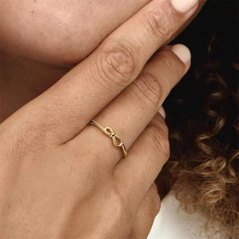 Anillo Pandora Baño Oro Nudo Infinito 168898C00