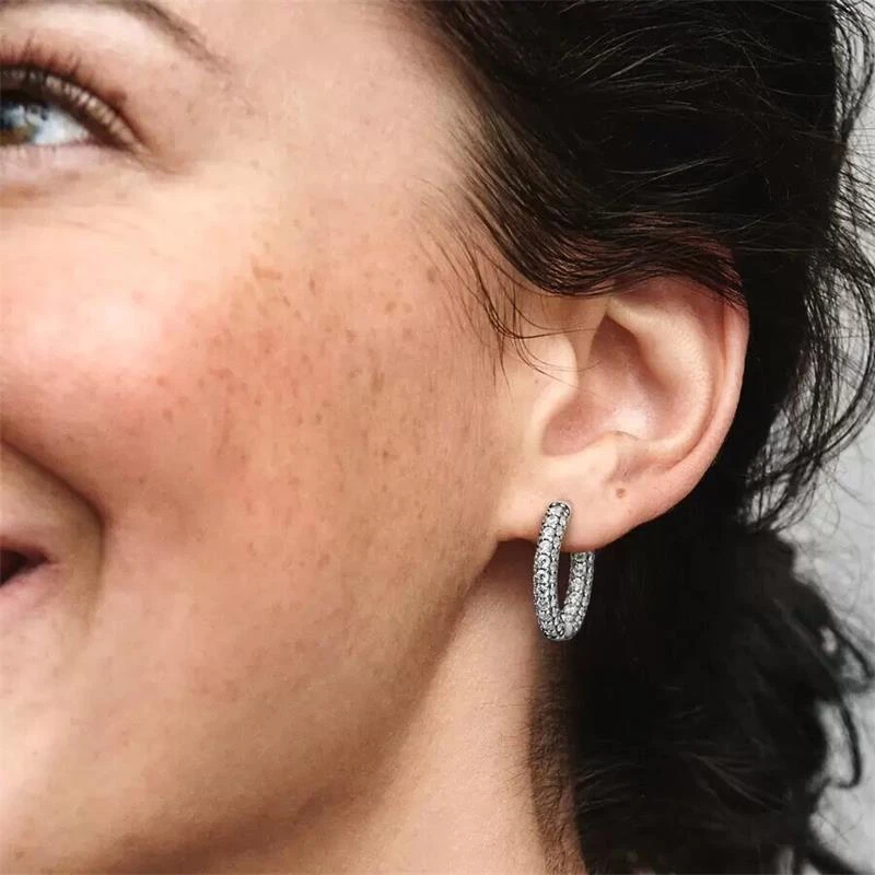 Pendientes Pandora Aro Plata y Fila Circonitas 292624C01