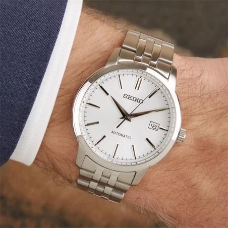 Reloj Seiko Classic Hombre Plateado Automático SRPH85K1