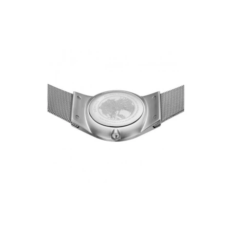 Reloj Bering Classic Hombre Plateado y Azul Analógico 11938-003DD
