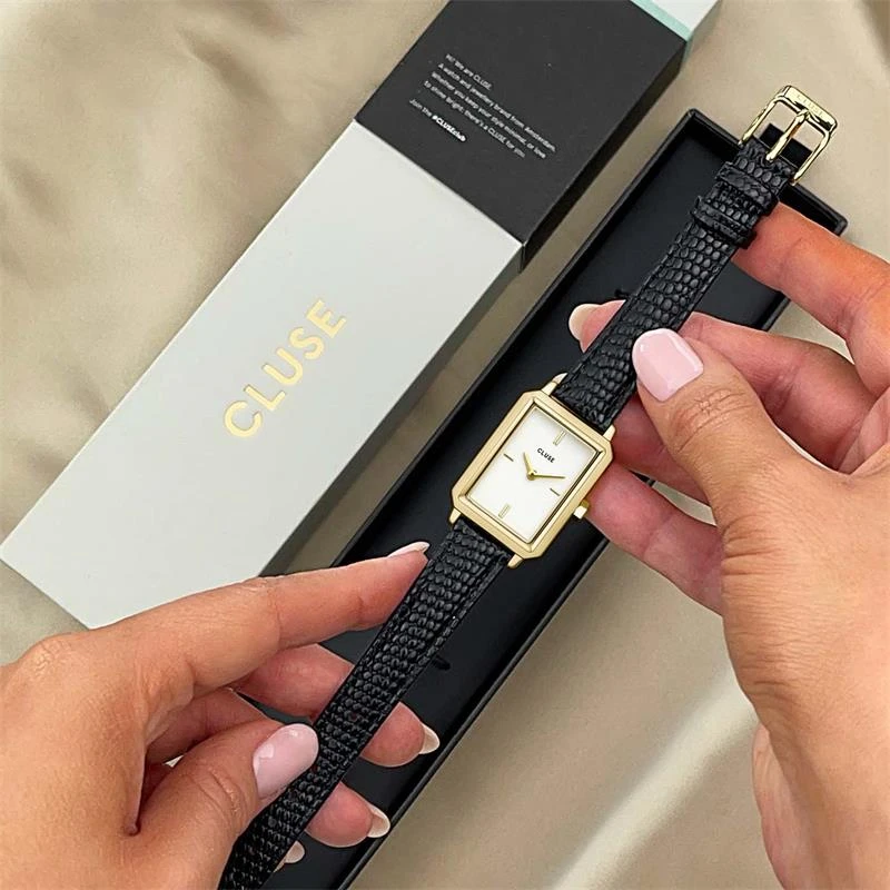 Reloj Cluse Fluette Negro y Dorado Analógico Mujer CW11504