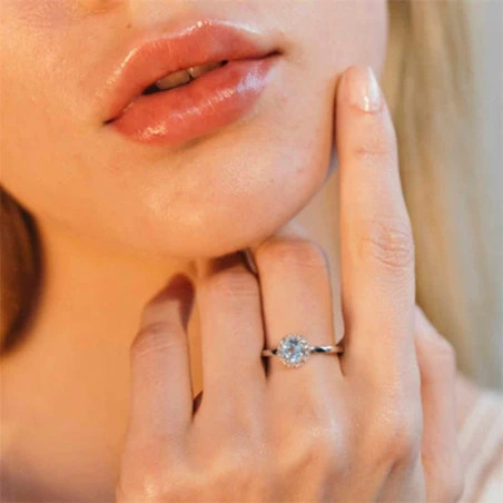 Anillo Le Carré Ocean Oro Blanco, Diamantes y Topacio Azul GA121OB