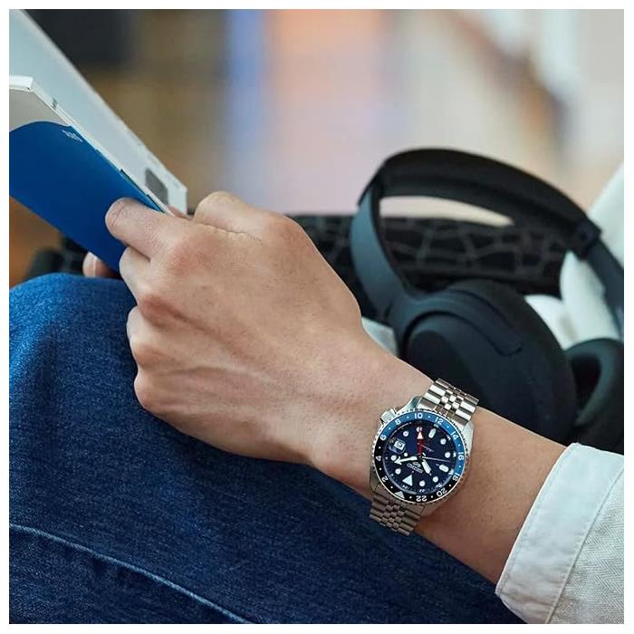Reloj Seiko 5 Sports Style GMT Plateado y Azul Analógico Hombre Automático SSK003K1
