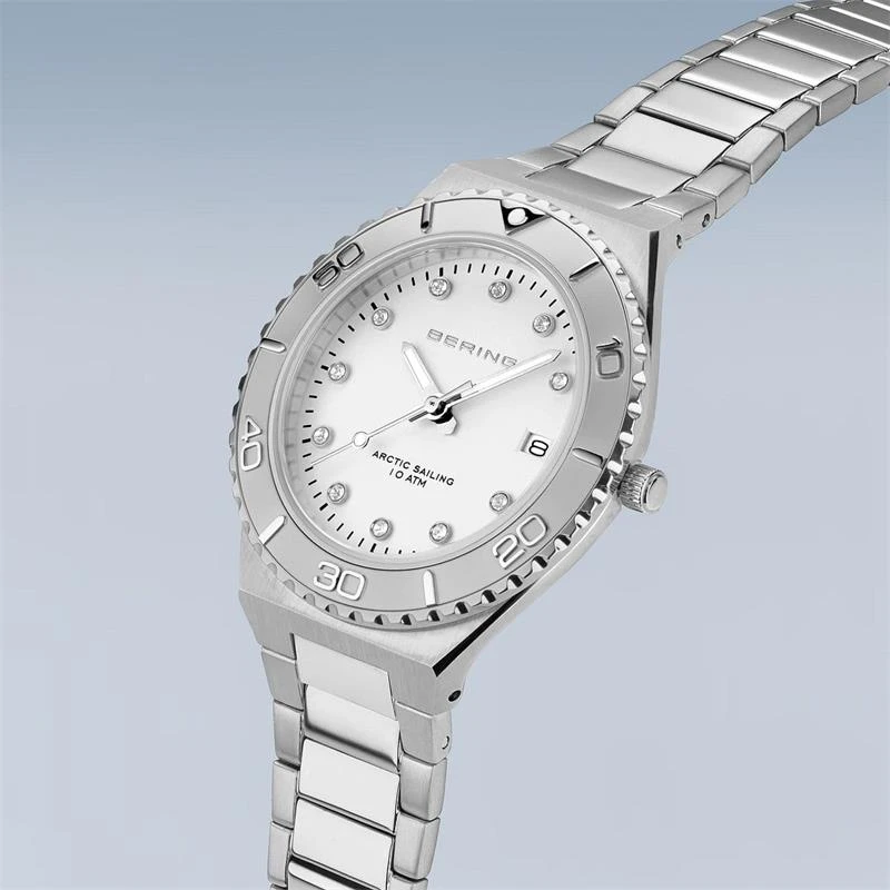 Reloj Bering Classic Mujer Plateado Analógico 18936-704