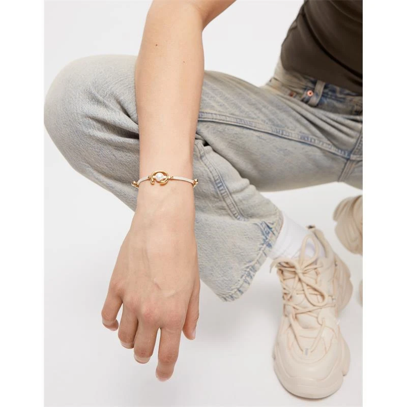 Pulsera UNOde50 Baño Oro, Hilo Crema y Perla PUL2505CREORO0M
