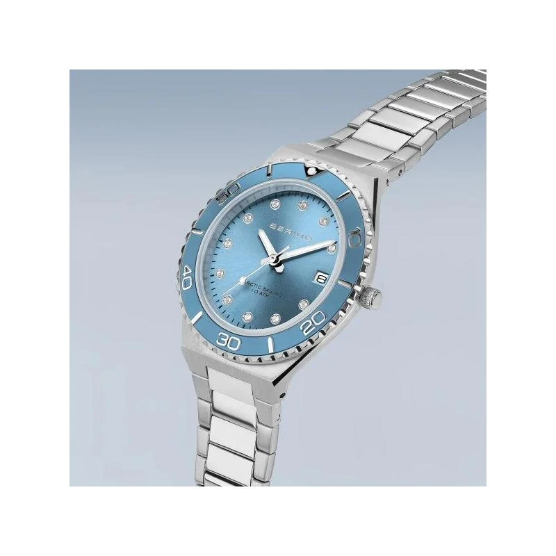 Reloj Bering Artic Sailing Plateado y Azul Analógico Mujer 18936-705