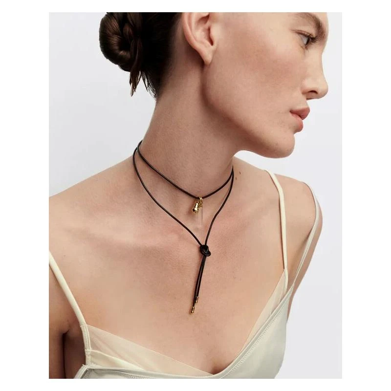 Collar PdPaola Aqua Dana Cuero Negro y Plata Baño Oro CO01-930-U