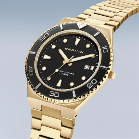 Reloj Bering Classic Dorado y Negro Analógico Hombre 18940-732