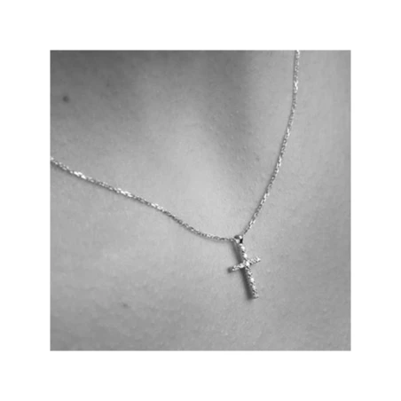 Gargantilla Le Carré Cruz Oro Blanco 18kt y Diamantes GD039OB.00